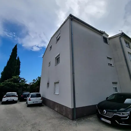 Daire Sailor'S Nest Kastela