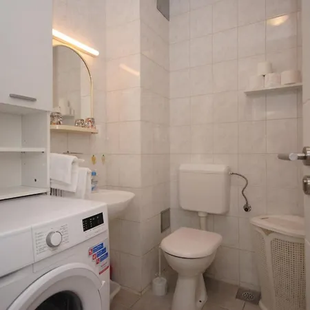 Daire Sailor'S Nest Kastela