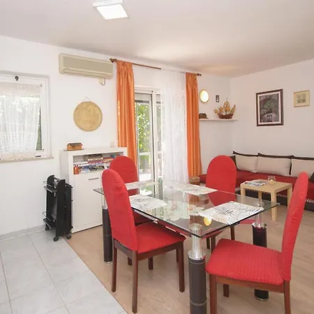 Daire Sailor'S Nest Kastela